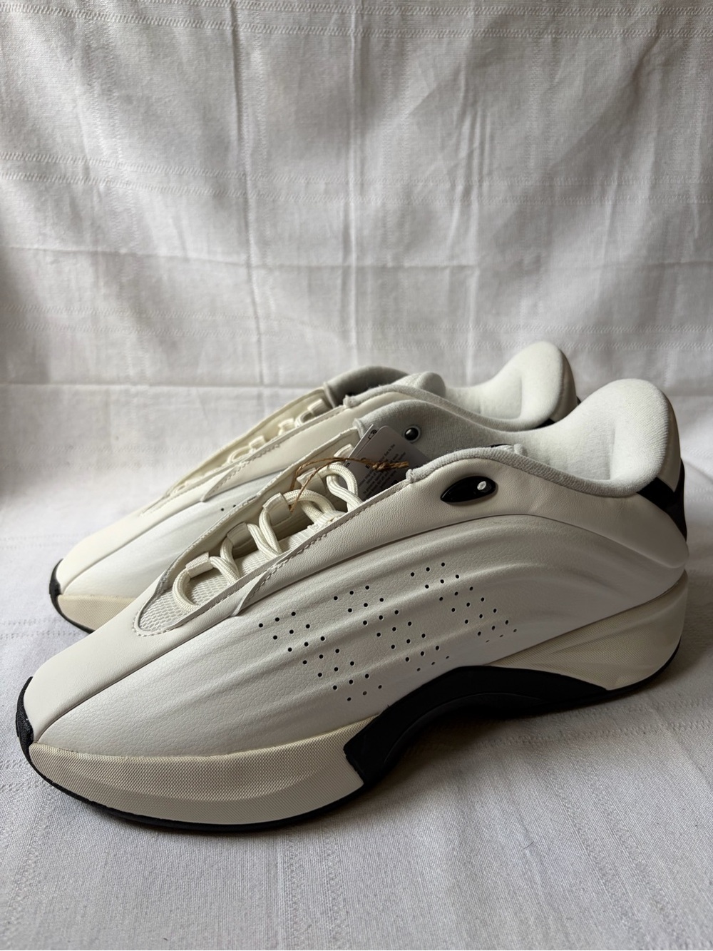 Adidas Nova IIInfinity Basketball Shoes Cloud White Black Men's Size 13 JQ2770